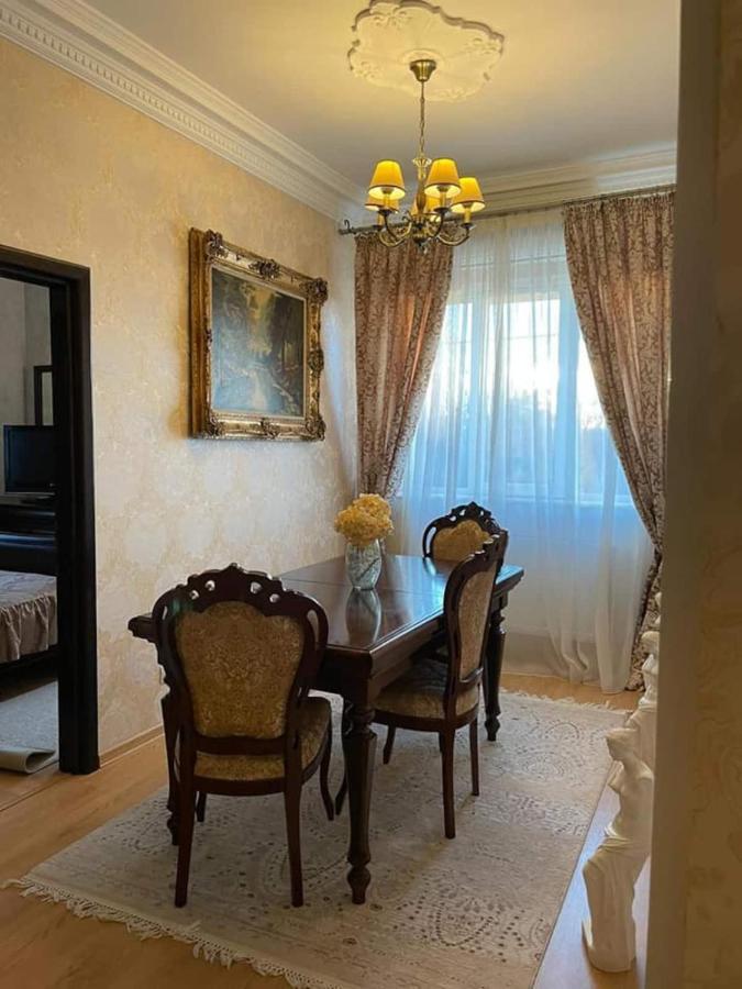 Casa Dobrescu Centura De Nord Hotel Craiova Ngoại thất bức ảnh