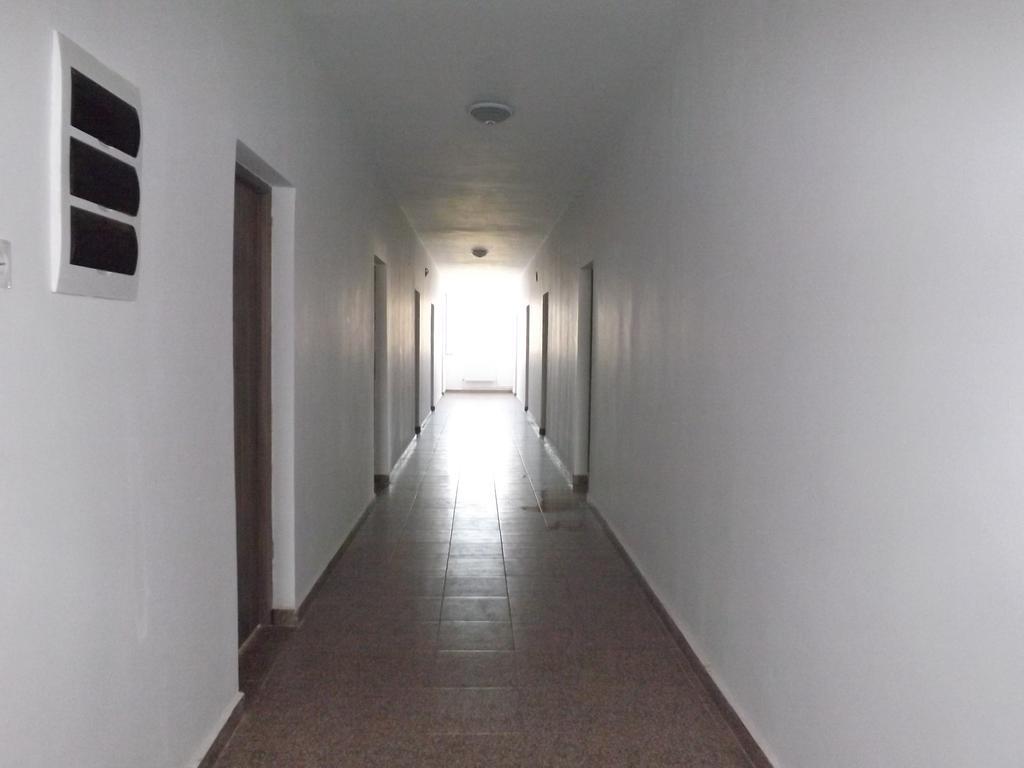 Casa Dobrescu Centura De Nord Hotel Craiova Ngoại thất bức ảnh