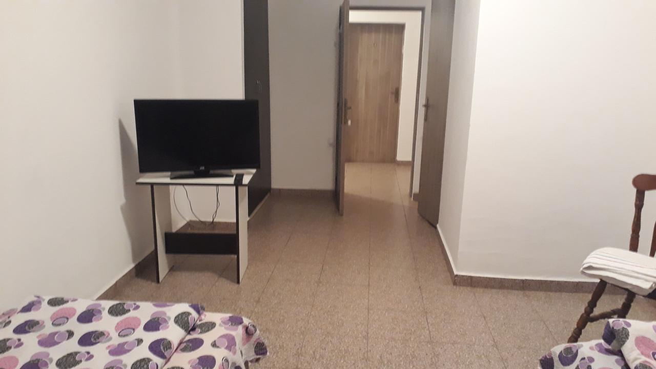 Casa Dobrescu Centura De Nord Hotel Craiova Ngoại thất bức ảnh
